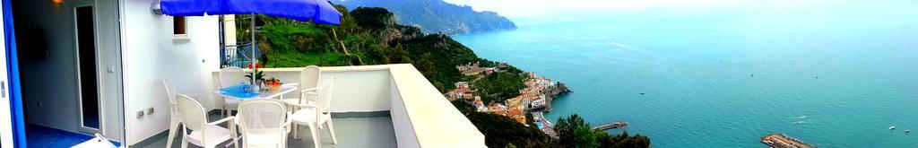 Villa La Rosa Del Mare Amalfi Habitación foto